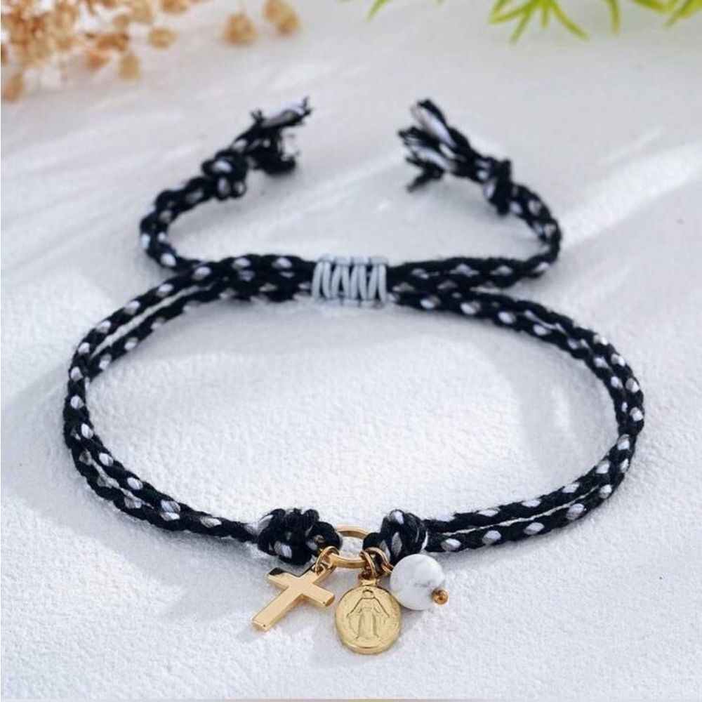 Virgin Mary bracelet Q221